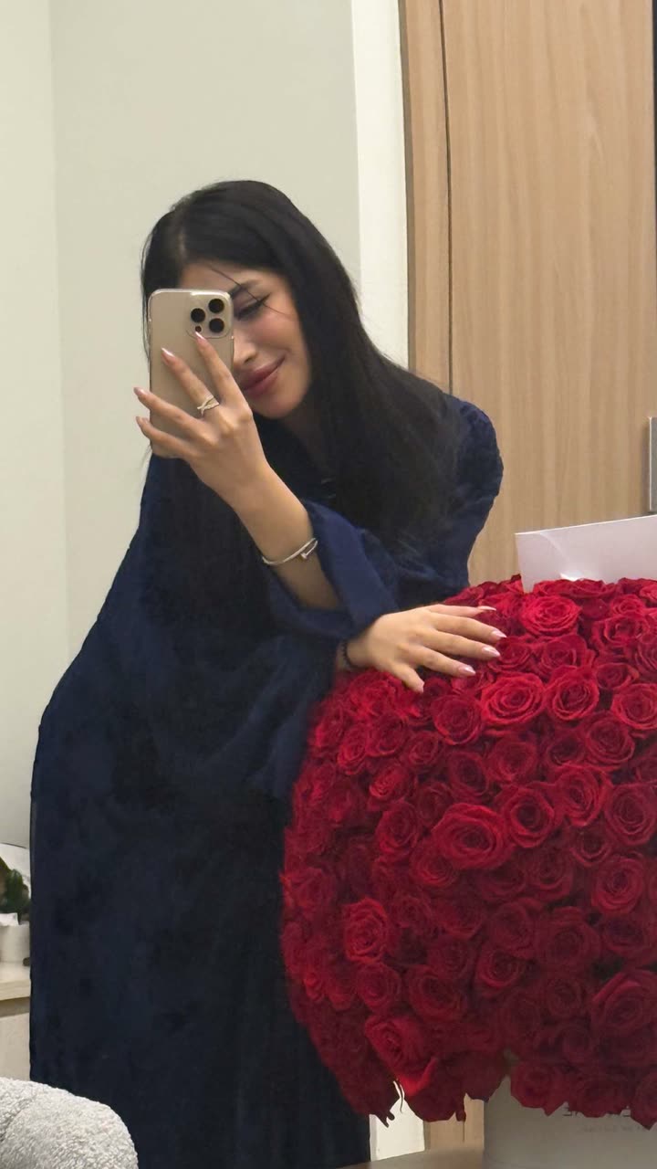 محتوى سناب شات لـ قمر الطائي 🇮🇶🇦🇪
