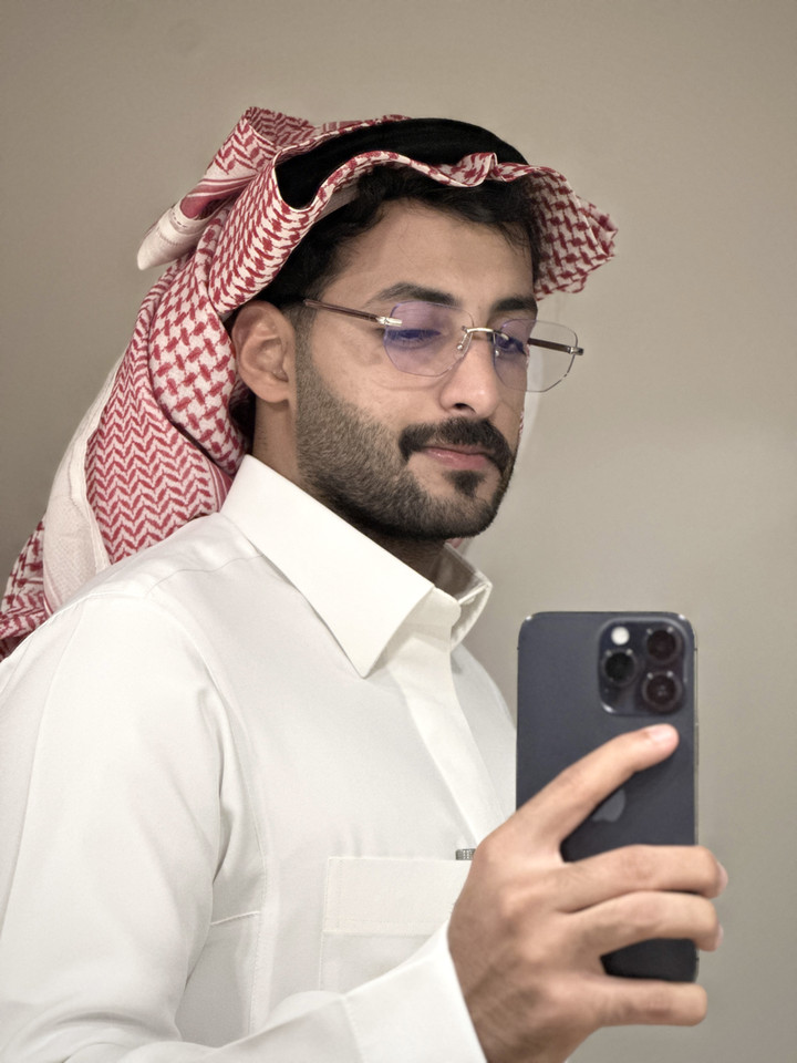 محتوى سناب شات لـ Talal. Q