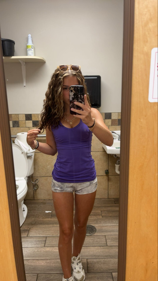ashlynn-028