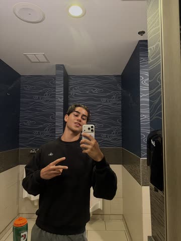 lucasandress_2