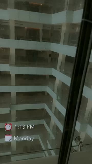 Preview for a Spotlight video that uses the Clock Live Lens