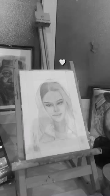Preview for a Spotlight video that uses the black white beauty Lens