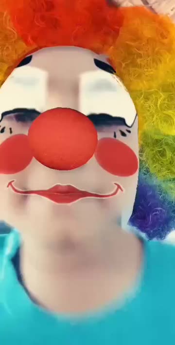 Preview for a Spotlight video that uses the Colorful Clown Lens