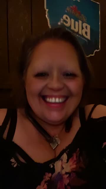 Preview for a Spotlight video that uses the Smile Face Lens