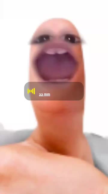 Preview for a Spotlight video that uses the Thumb Face Lens