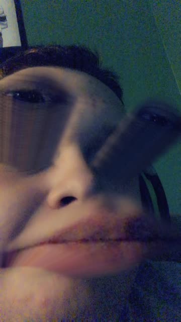 Preview for a Spotlight video that uses the Look Into My Eyes  Lens