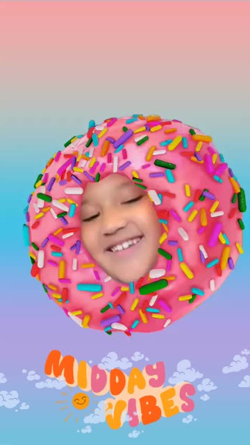 Preview for a Spotlight video that uses the Pink Donut Lens