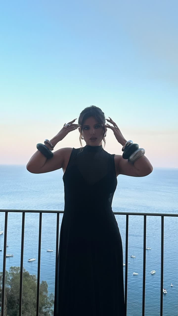 محتوى سناب شات لـ Bella Thorne