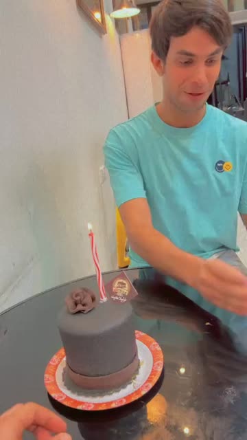 Preview for a Spotlight video that uses the SHINE Lens