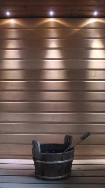 Preview for a Spotlight video that uses the sauna towel Lens