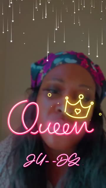 Preview for a Spotlight video that uses the Name Queen Streak Lens