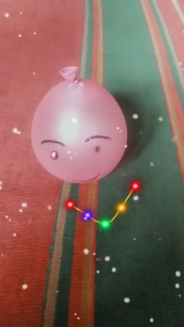 Preview for a Spotlight video that uses the Hanging Garland Lens