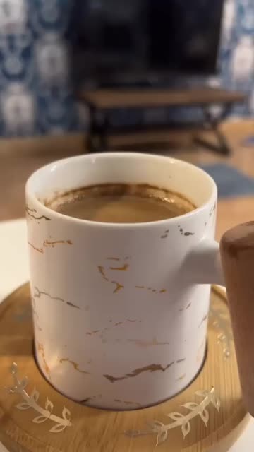Preview for a Spotlight video that uses the Small head Lens