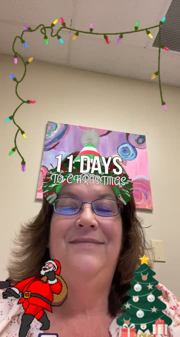 Preview for a Spotlight video that uses the Countdown to xmas Lens