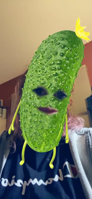 Preview for a Spotlight video that uses the Cucumber Lens