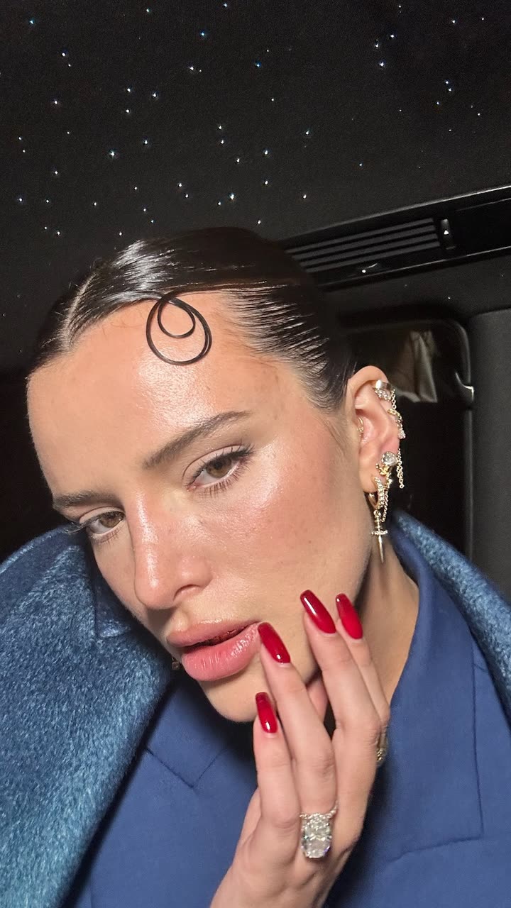 محتوى سناب شات لـ Bella Thorne
