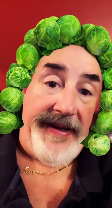 Preview for a Spotlight video that uses the Brussels Sprouts Wig Lens