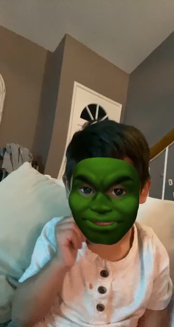 Preview for a Spotlight video that uses the HulkSmash Lens