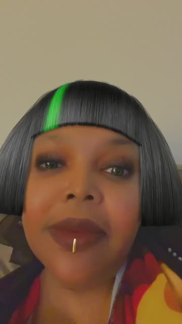 Preview for a Spotlight video that uses the Black&Green Coloring Lens