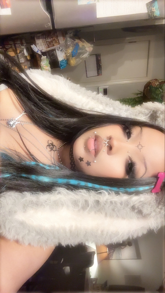 nikkchux