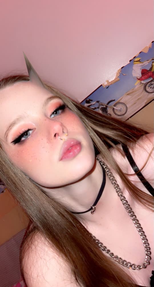 nikkylilly
