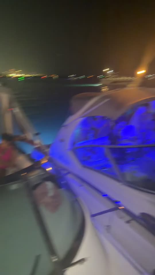 foreigngatita