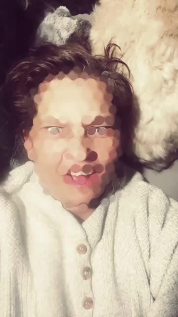 Preview for a Spotlight video that uses the DOTS DISTORTION Lens