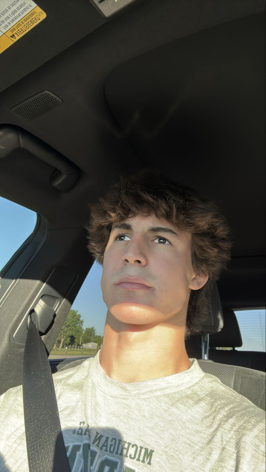 evan_gosz44