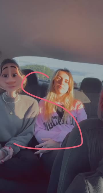 Preview for a Spotlight video that uses the Funny Morph Lens