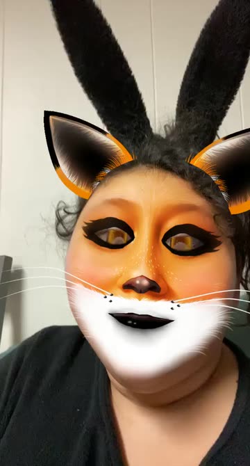 Preview for a Spotlight video that uses the Foxy Lens
