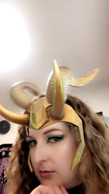 Preview for a Spotlight video that uses the Loki Serie Lens