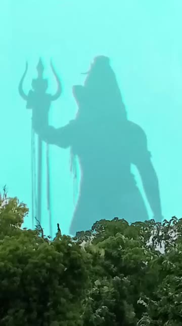 Preview for a Spotlight video that uses the Bholenath Lens