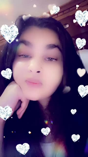Preview for a Spotlight video that uses the Diamond Hearts  Lens