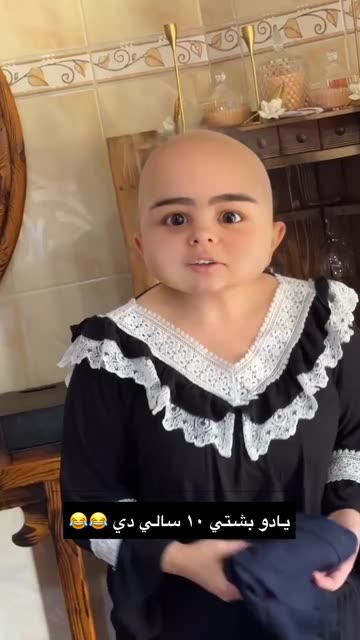 Preview for a Spotlight video that uses the Big Head Lens