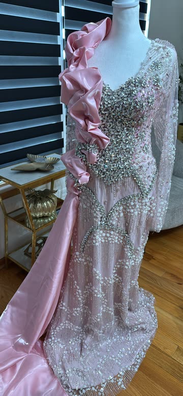 Middle Eastern Evening Wear Videos
