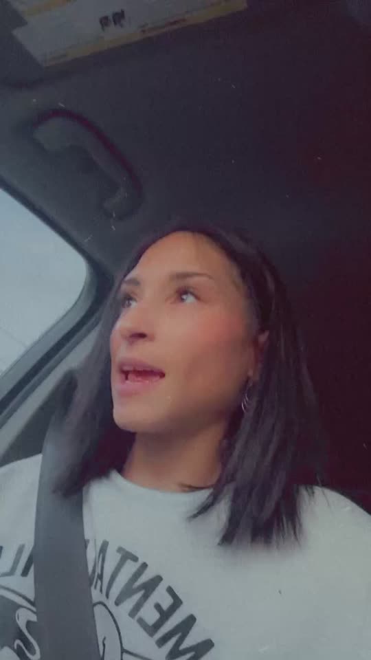 lizzieleslieee