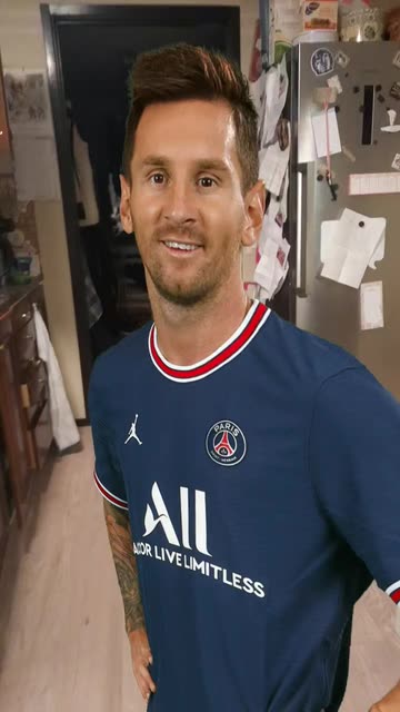 Preview for a Spotlight video that uses the Messi Lens