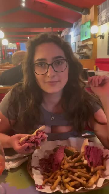 Julia (@qveenjuliaaa) | Snapchat Stories, Spotlight & Lenses