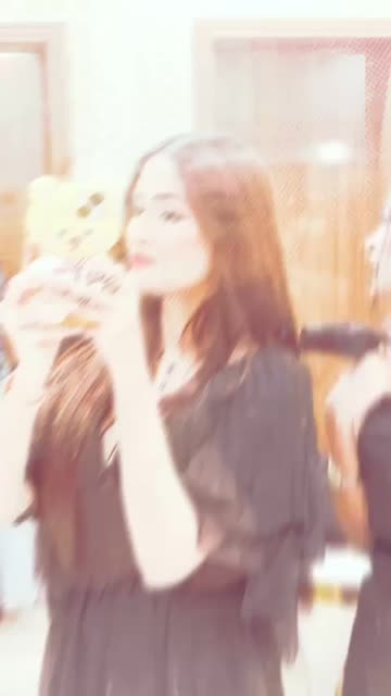 Preview for a Spotlight video that uses the vapour Lens