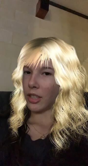 Preview for a Spotlight video that uses the Blonde Hair Lens