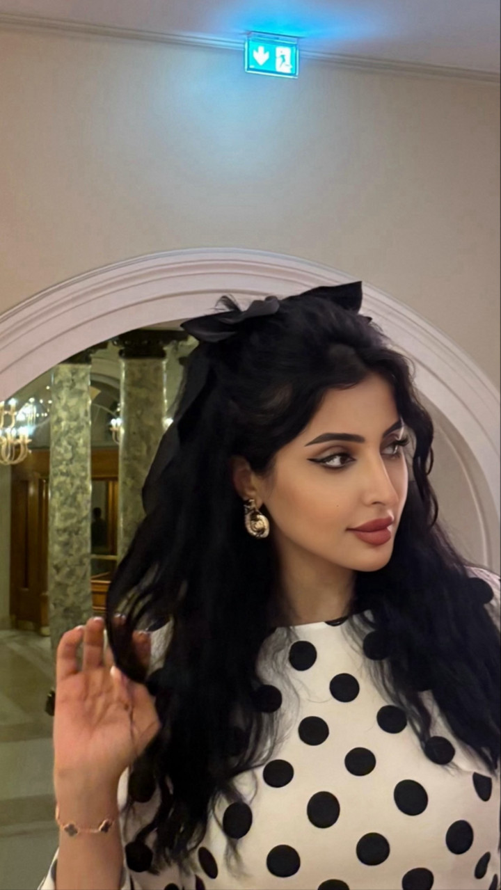 محتوى سناب شات لـ الجوهرة السبيعي في باريس 🇫🇷?