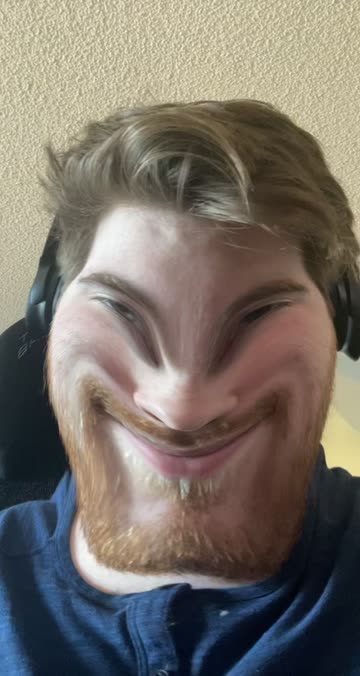 Preview for a Spotlight video that uses the Smiley Lens
