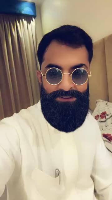 Preview for a Spotlight video that uses the Brutal Beard Lens