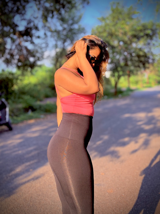 vanshika_tha858