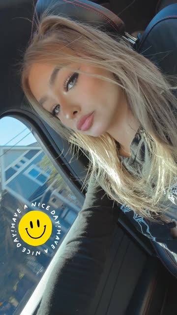 zoelaverne13