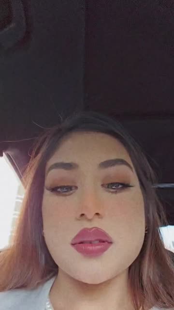 Preview for a Spotlight video that uses the Adory Lens