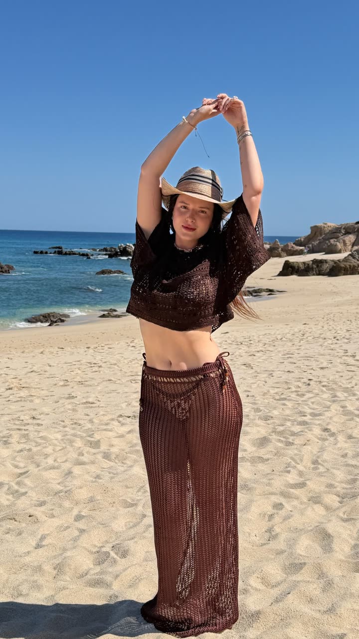 محتوى سناب شات لـ Bella Thorne