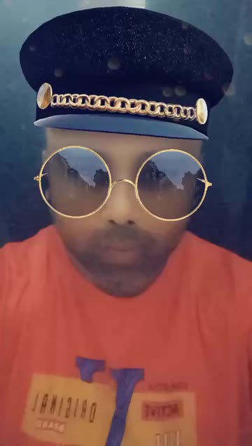 Preview for a Spotlight video that uses the Black Breton Hat Lens