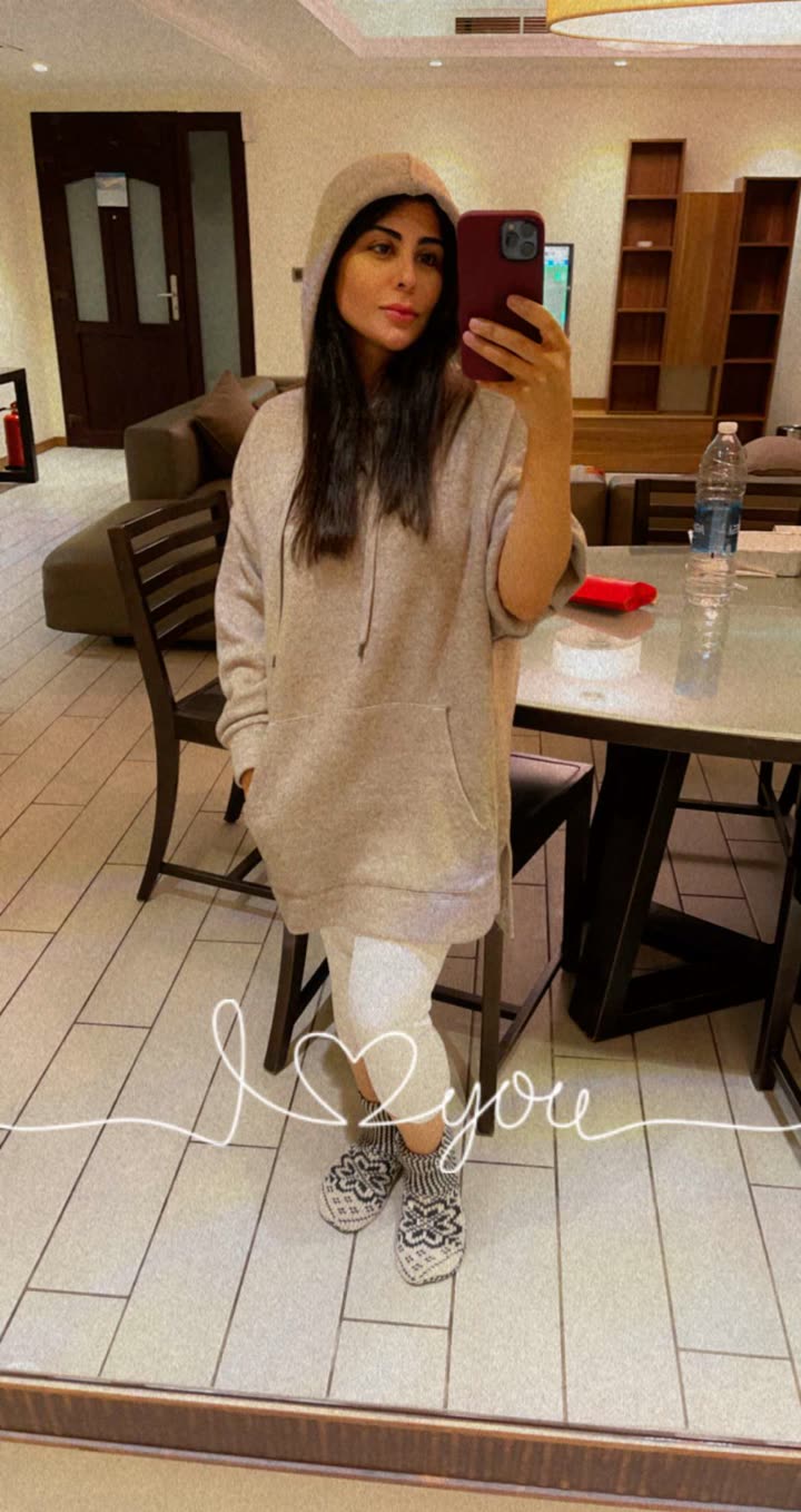 قصة سناب شات للحساب ana_zara رقم 402