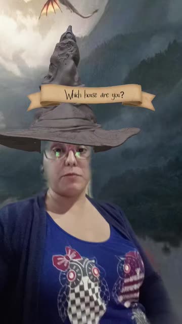 Preview for a Spotlight video that uses the Hogwarts House Lens